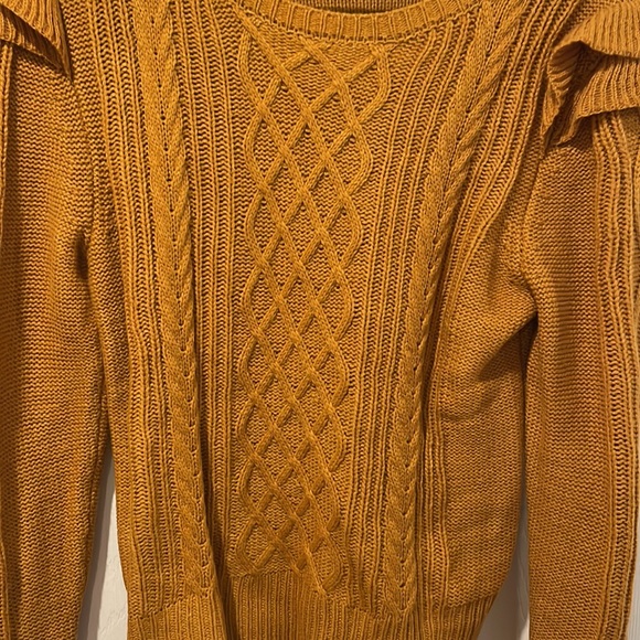 Jessica Simpson Mustard colored long sleeve size large - Picture 3 of 5
